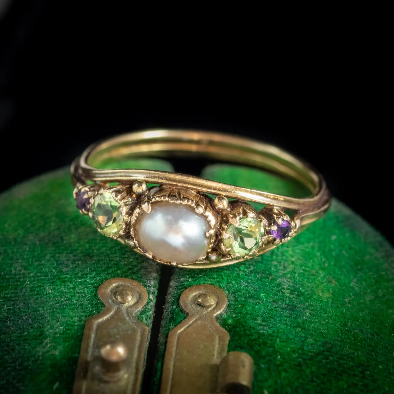 Antique Suffragette Ring Pearl Amethyst Peridot 18ct Gold Locket Back Circa 1910