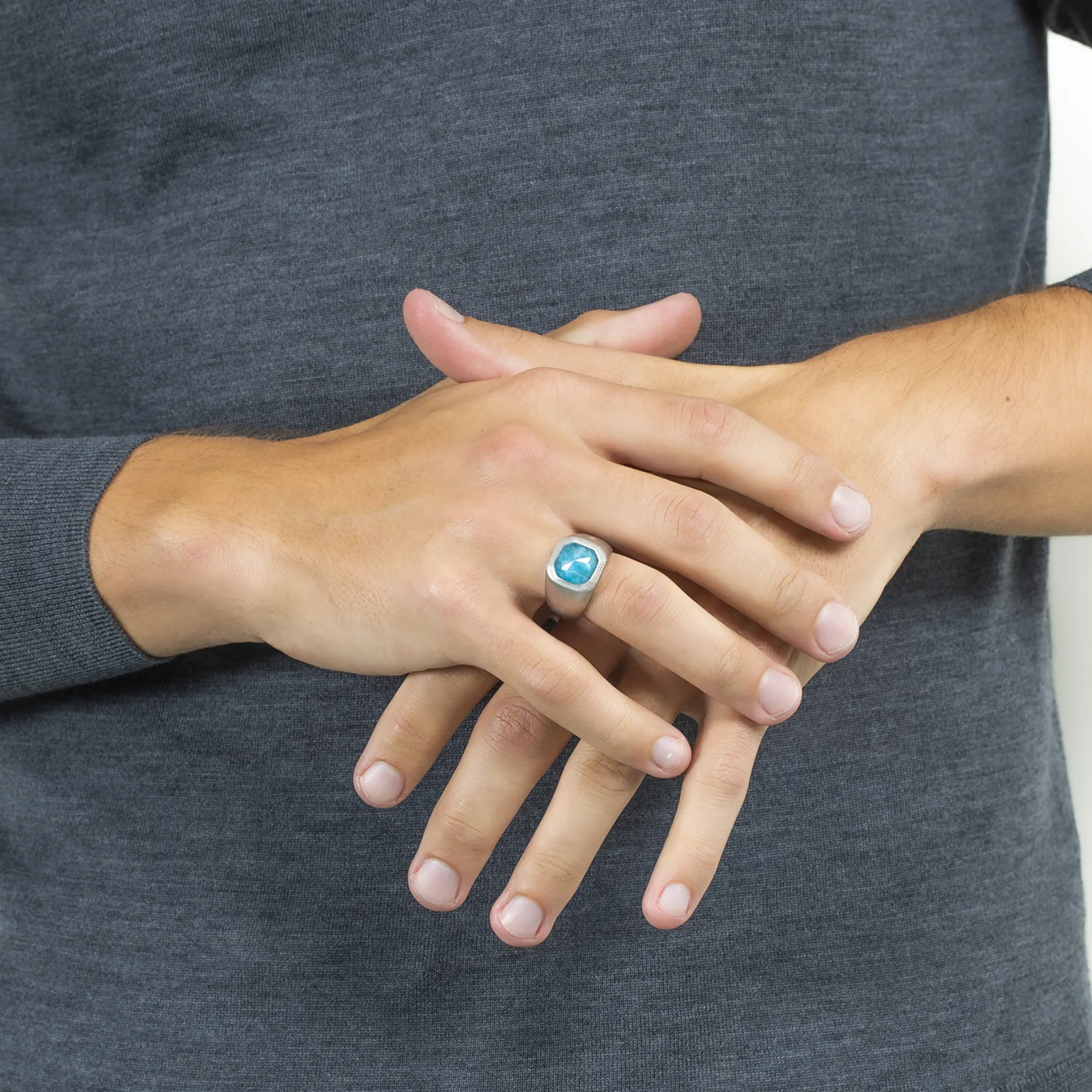 Apatite Signet ring in sterling silver