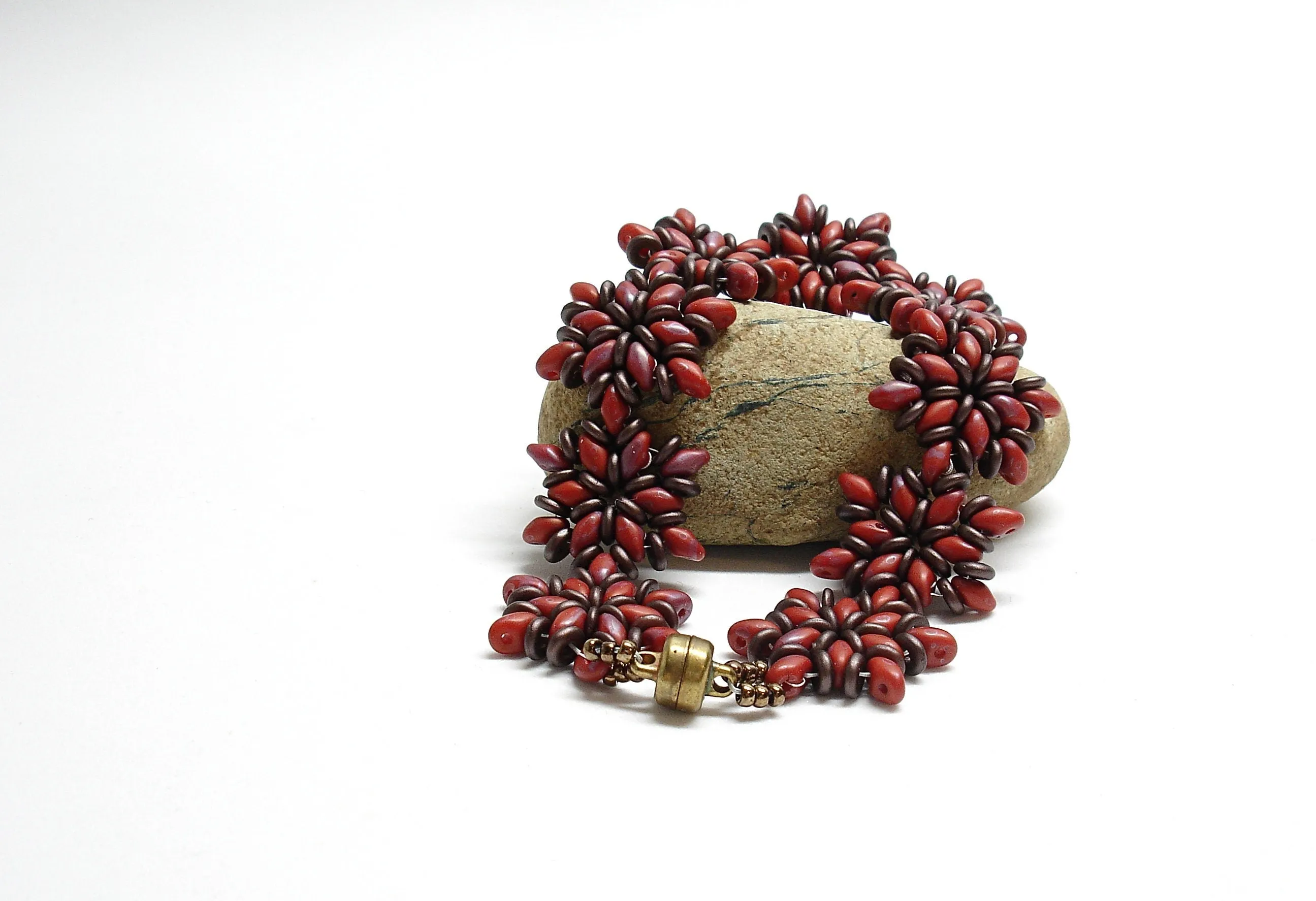 Beaded bracelet for women. Brown and red superduo bracelet. Every day jewelry