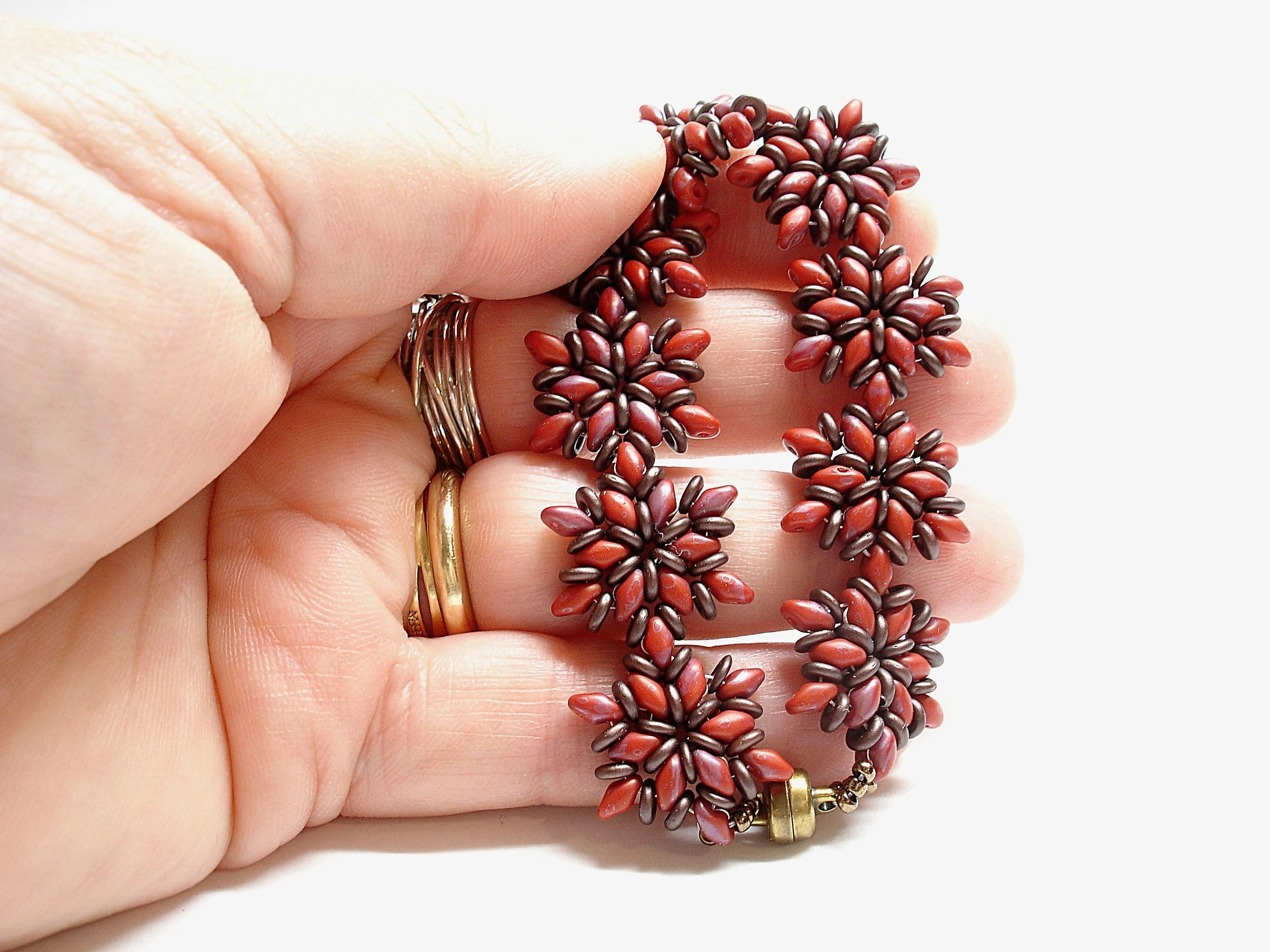 Beaded bracelet for women. Brown and red superduo bracelet. Every day jewelry