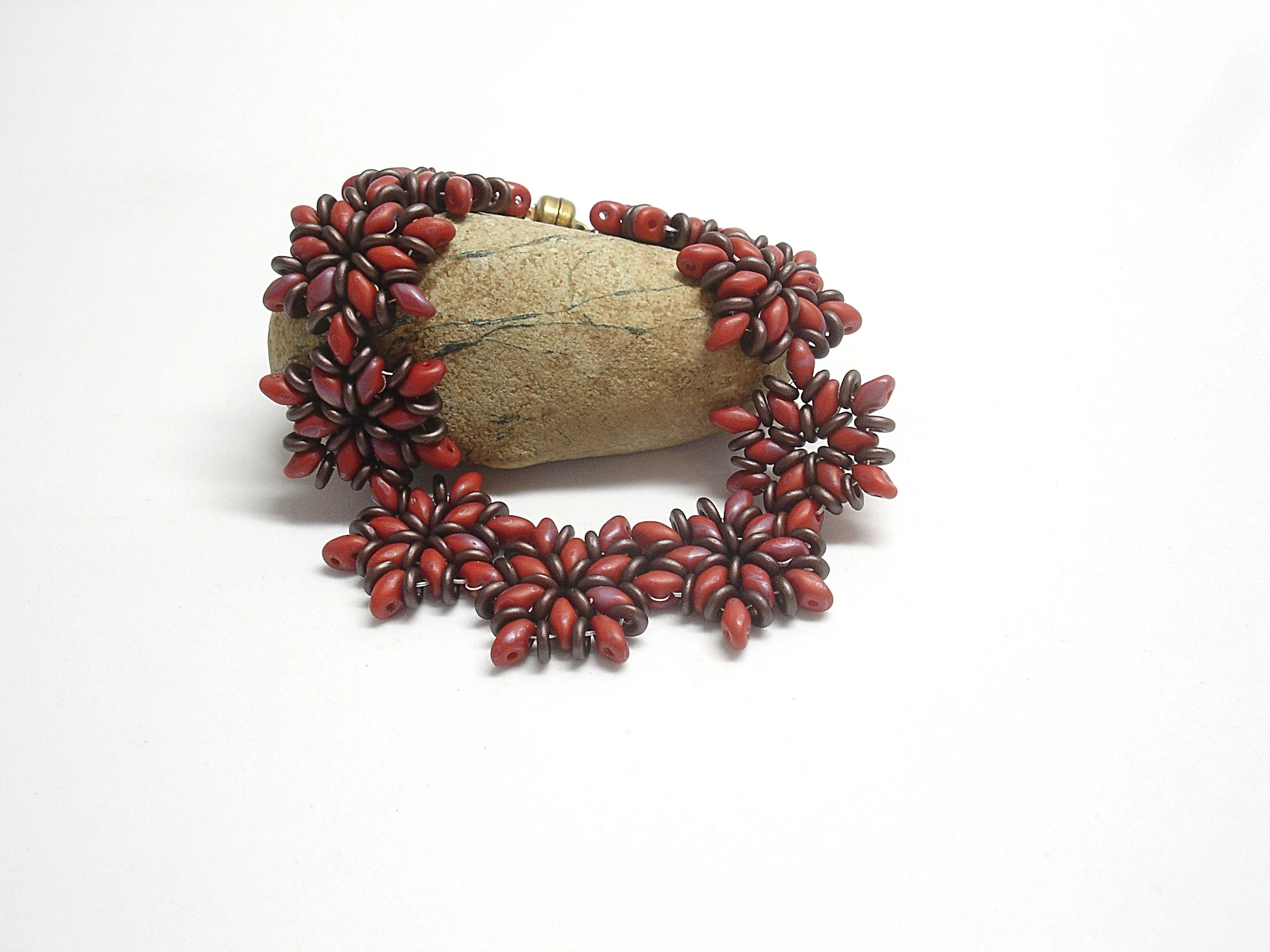 Beaded bracelet for women. Brown and red superduo bracelet. Every day jewelry