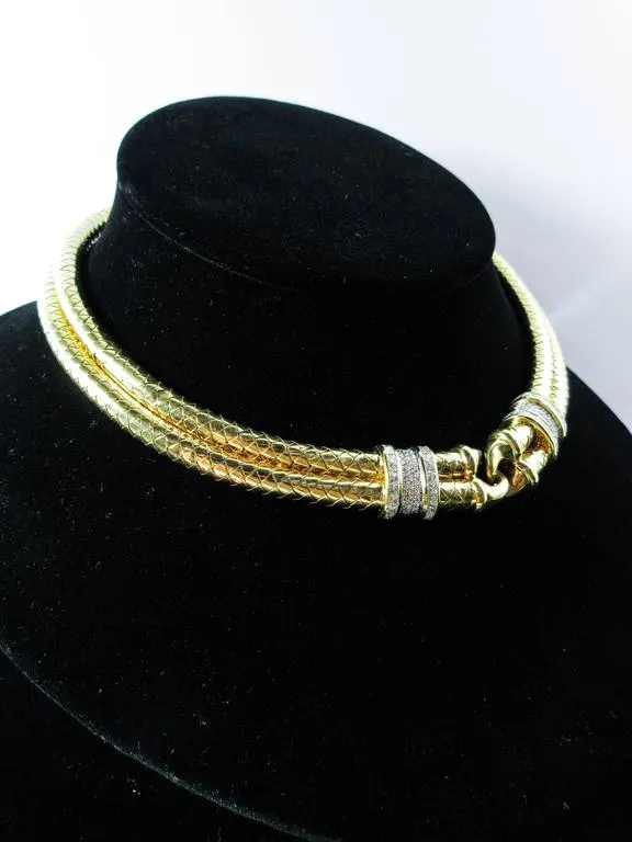 DIAMOND Accents Column Necklace with 18 Karat Yellow Gold