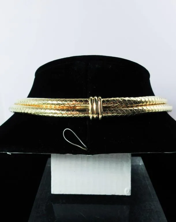DIAMOND Accents Column Necklace with 18 Karat Yellow Gold