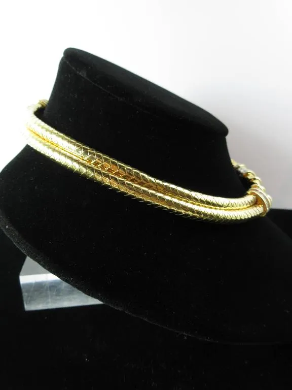DIAMOND Accents Column Necklace with 18 Karat Yellow Gold