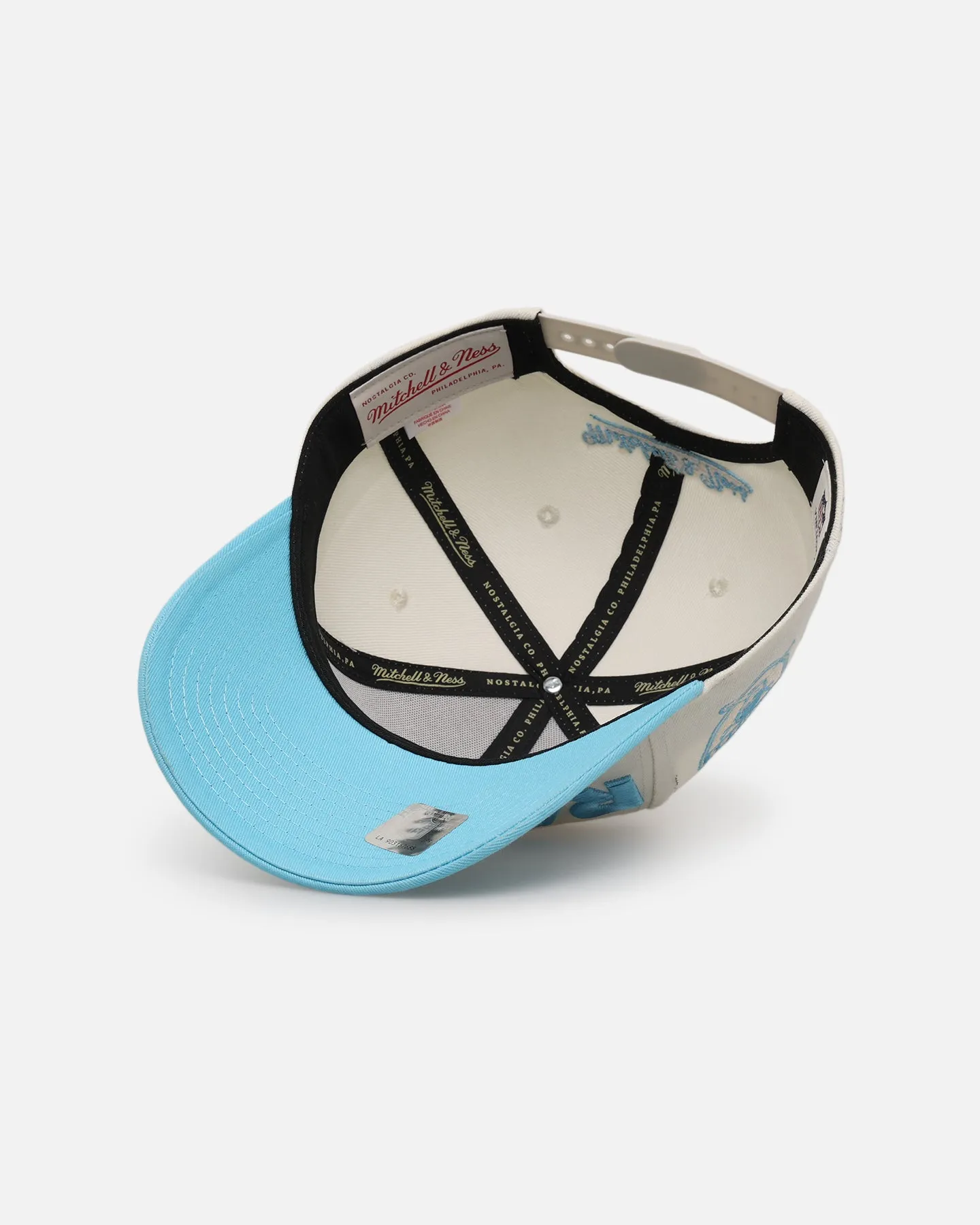 Mitchell & Ness Las Vegas Raiders 'Sky Blue' Pro Crown Snapback White Cream/Blue